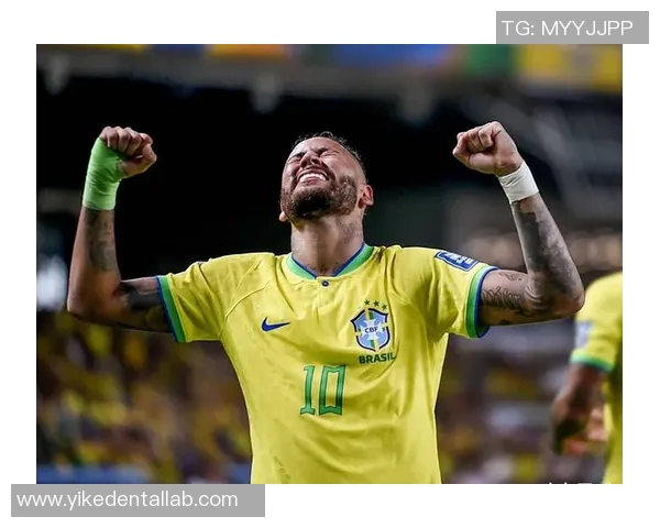 足球巨星独家赠送亲签球裤引发球迷热烈追捧成为收藏焦点 足球巨星独家赠送亲签球裤引发球迷热烈追捧成为收藏焦点